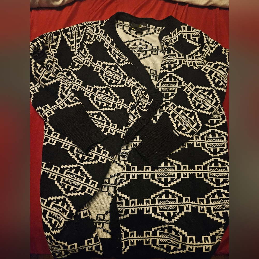 Allegra 1X Black and White Geometric Womens Open Cardigan